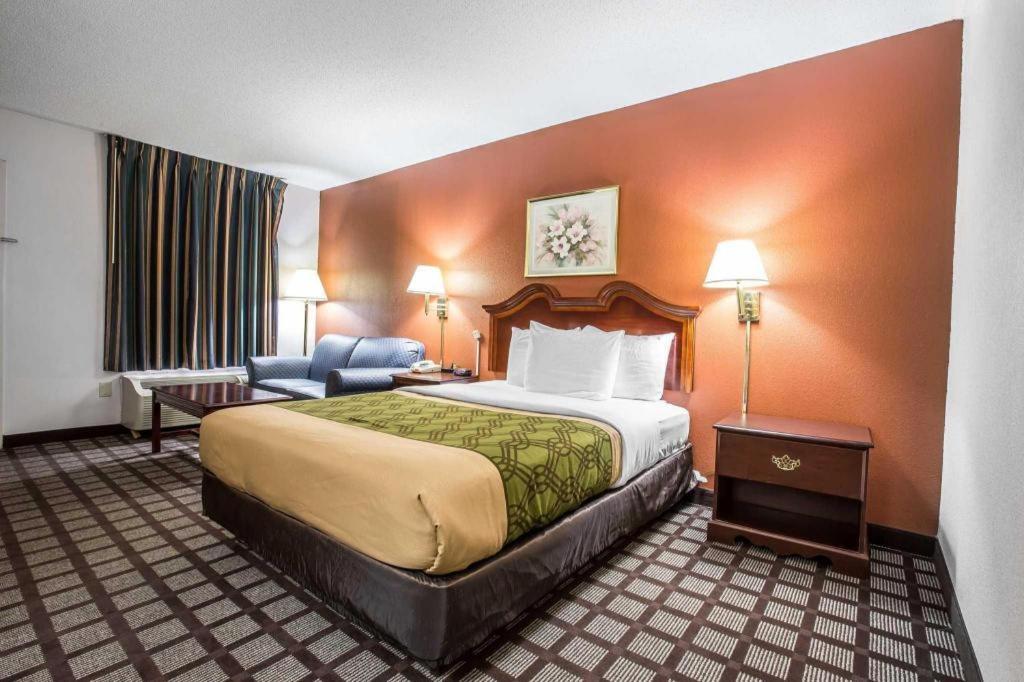 Econo Lodge South Garner Exteriér fotografie